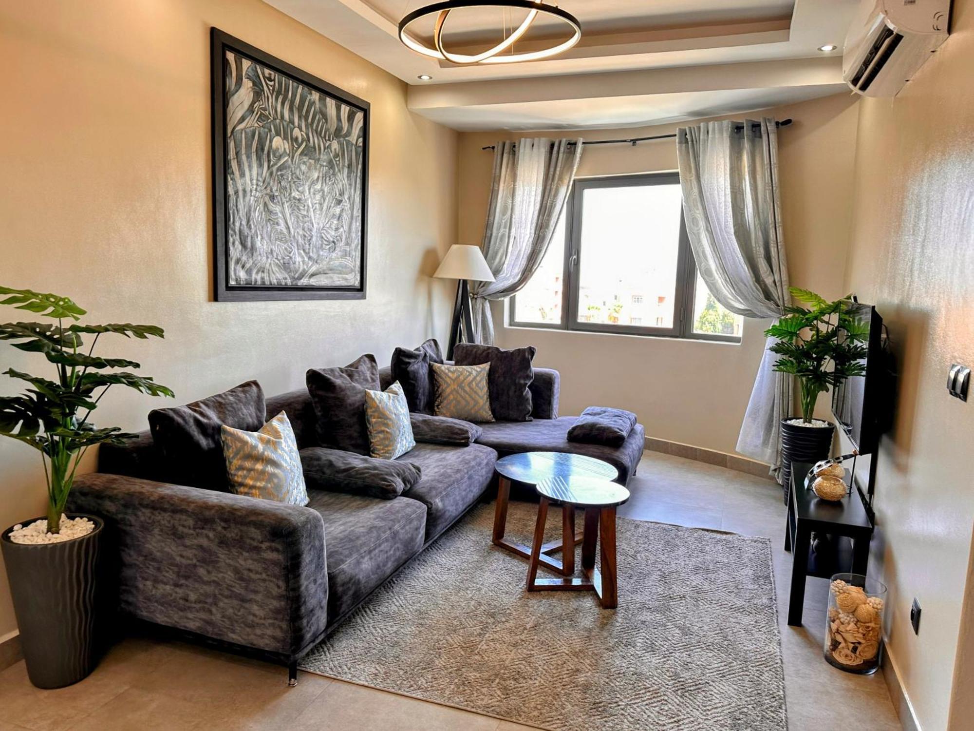 Moderne, Lumineux & Spacieux Avec Balcon -Central -Wifi-Smart Tv-Clim Marrakesh Luaran gambar